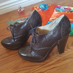 MICHAEL KORS LEATHER HIGH HEELS